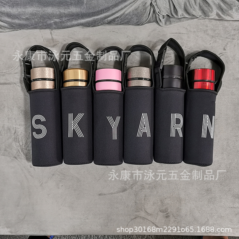 Hot sale pure black simple thermos cup cover portable portable insulation handbag buckle protective cover 500ml