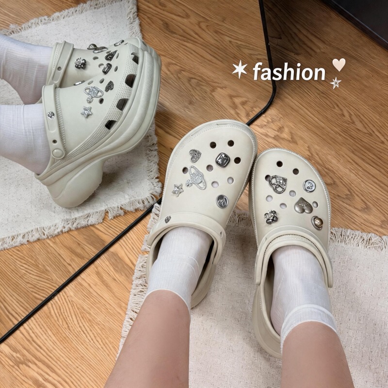 Lost Saturn Whale Hole Shoes Women's Sandals Outdoor Flip-Flops Beach Shoes Home Slippers Women's Closed-Toe Shoes Lost Saturn Whale Hole Shoes Women's Sandals Outdoor Flip-Flops Beach Shoes Home Slippers Women's Closed-Toe Shoes
