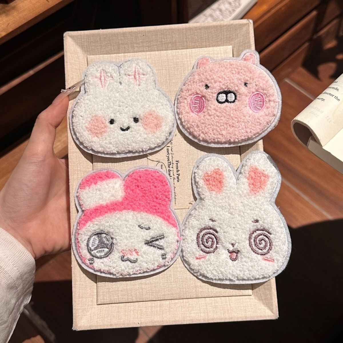 Cartoon bunny plush bangs clip for tidying stray hair, versatile and sweet, seamless hair accessory for girls