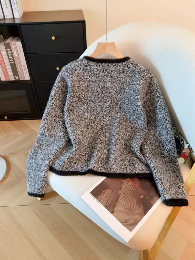 Áo croptop nữ tay ngắn phong cách tiểu thư sang trọng — màu xám