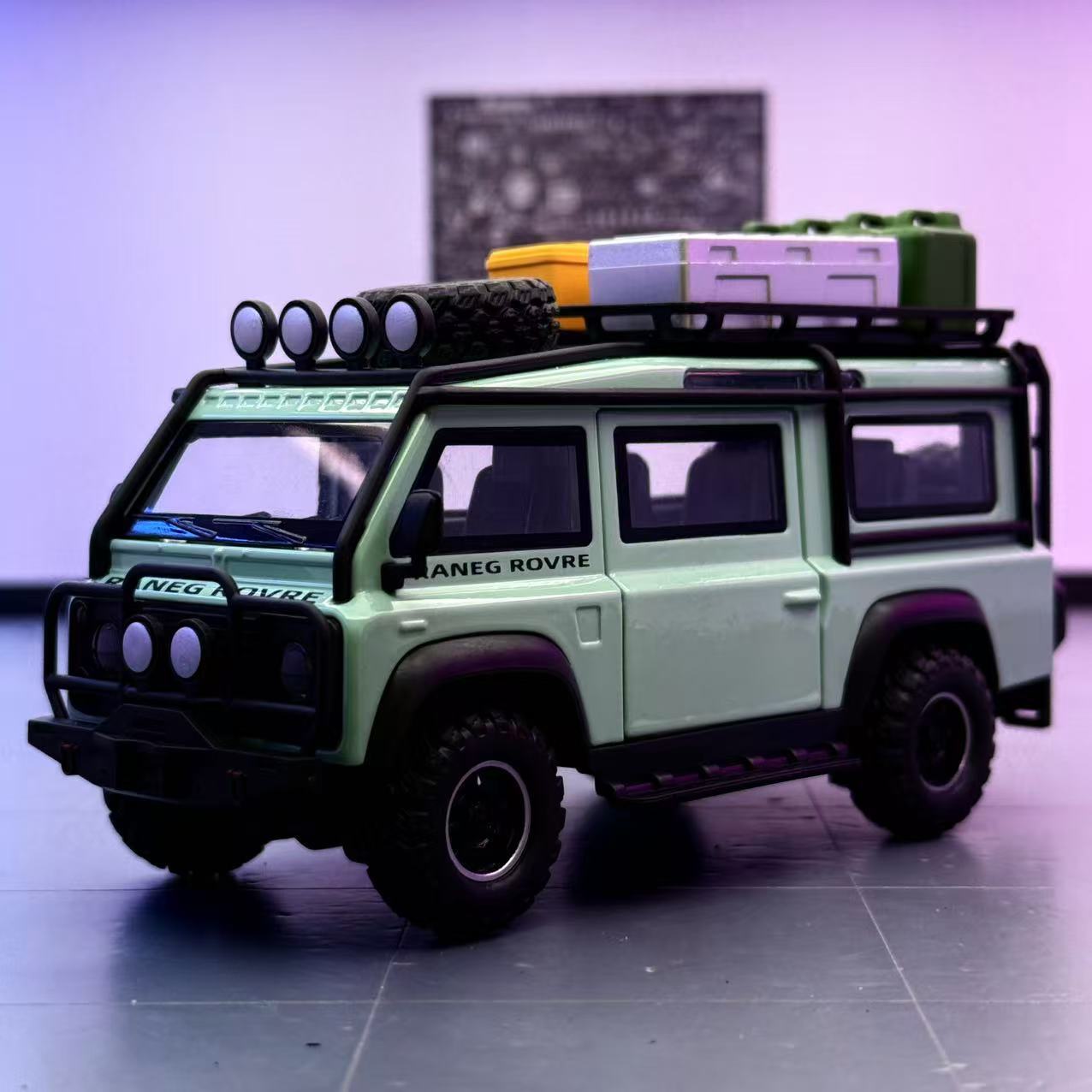 Zhongyuan Xinghejin modelo de coche 1:32 Land Rover furgoneta con sonido y luz de retorno coche de juguete modelo de efecto de sonido