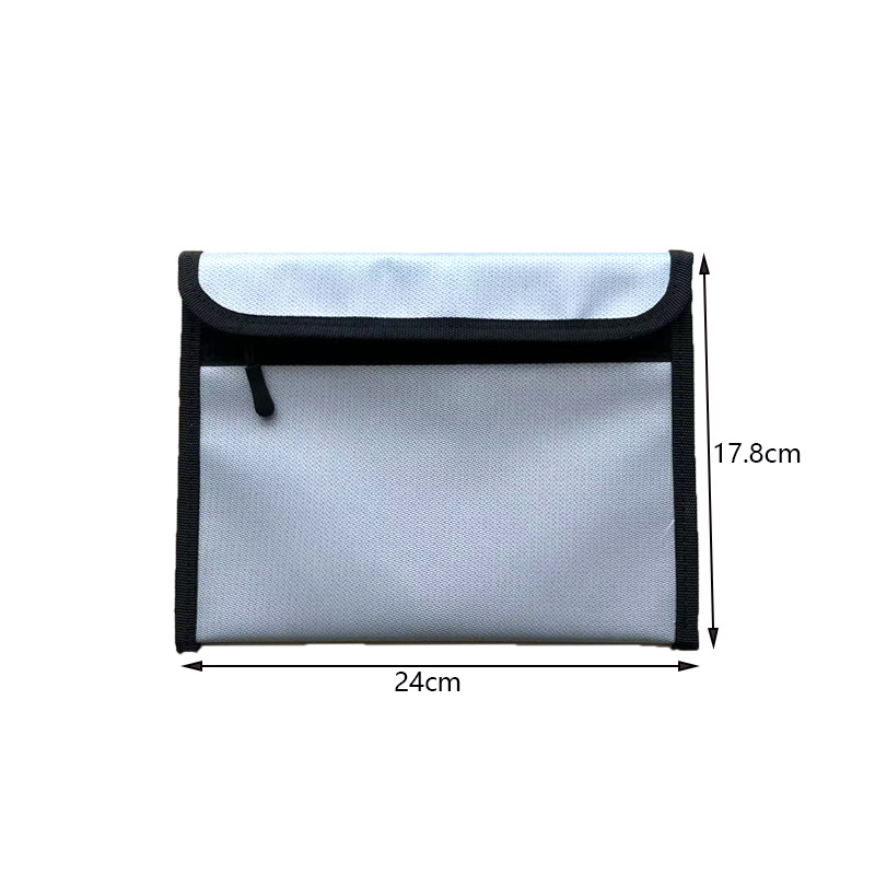 실버 그레이 트럼펫