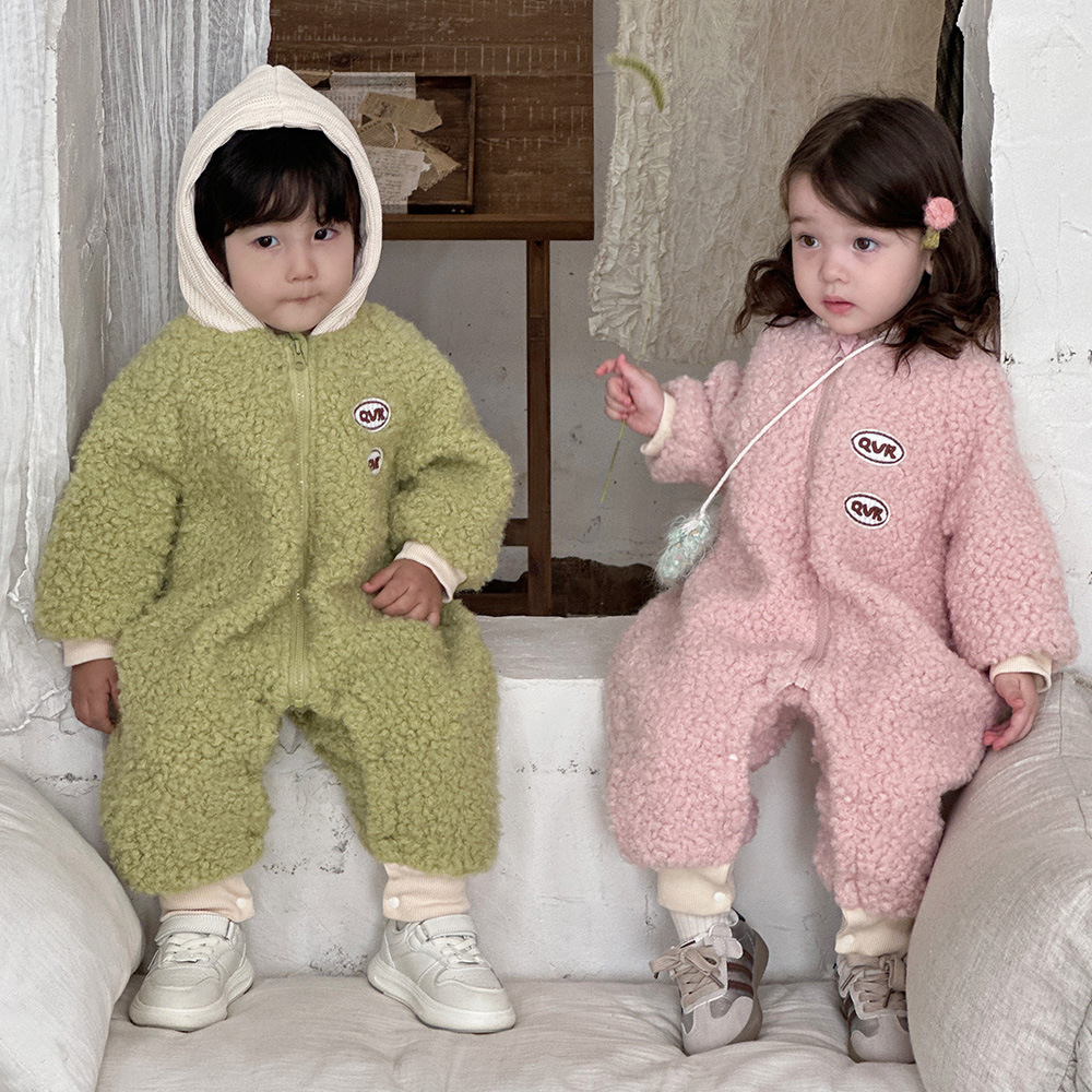 Ropa de bebé otoño e invierno más terciopelo engrosamiento de bebé mono estilo coreano lindo traje de escalada ropa de invierno cálido mameluco
