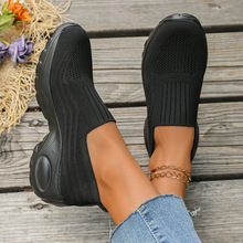 �������¿�ŮЬ�ļ�͸�⋌��Ь����һ�_�����_Ь�r�д�a���e