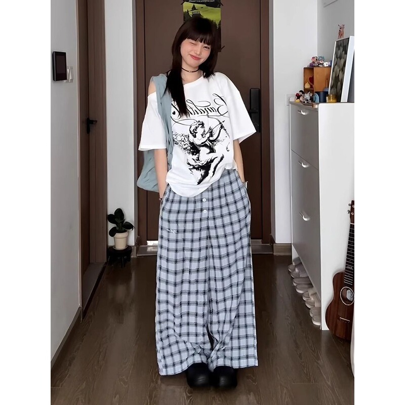 女性のホットガール向けの斜め肩のゆったりとした万能な半袖トップス、2025年の夏の新しいファッションスタイル、多用途でトレンディです。|undefined