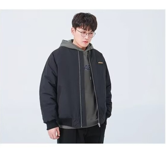 검은색