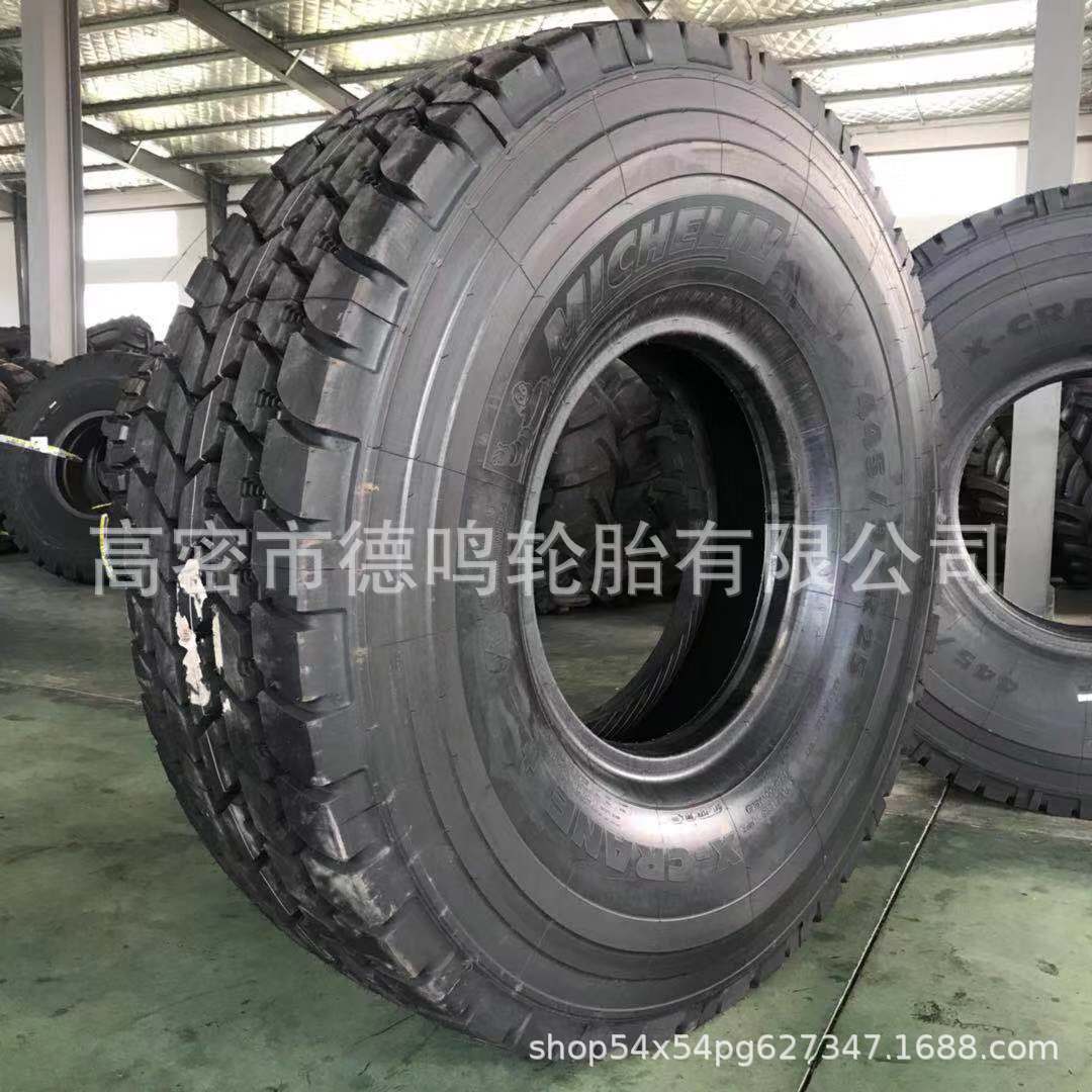 Suministro de Fengshen ingeniería maquinaria neumático 445/95R25 grúa neumático 16.00R25