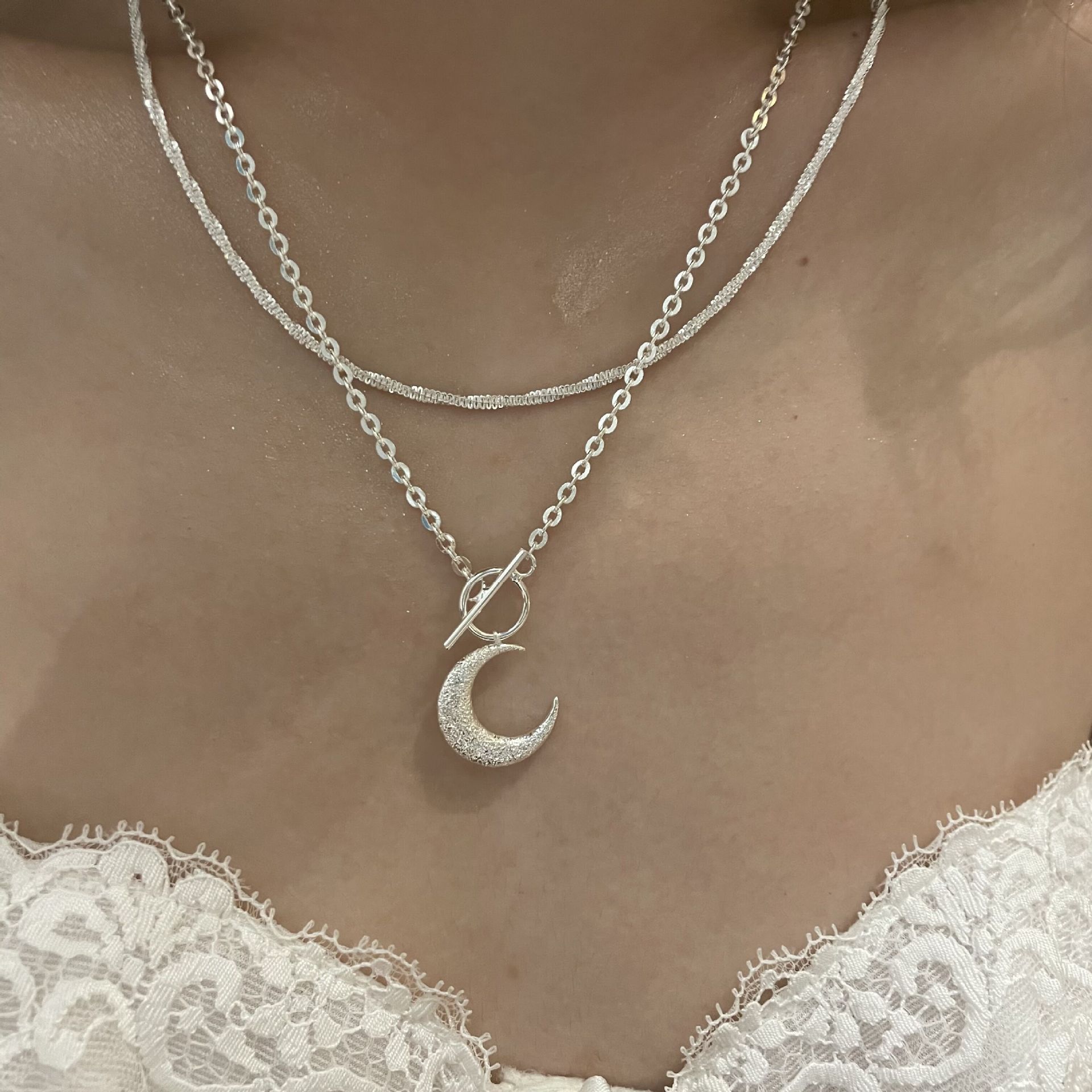 Nihaojewelry Rétro Lune Ot Boucle Pendentif Collier Bijoux En Gros display picture 13