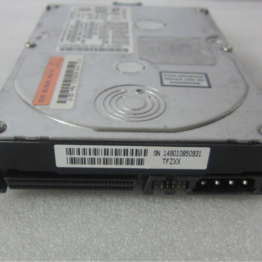 Hp medalist  scsi ST39140W 0950-2827 A1658-60024 A1658-69024