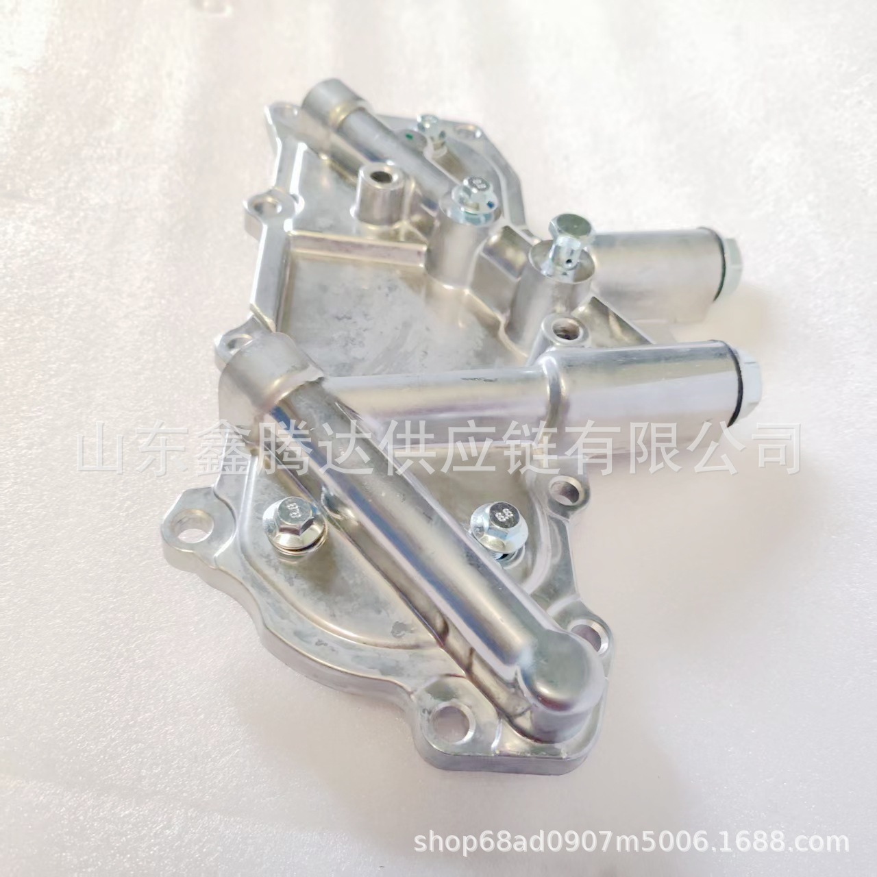 Engine Oil Cooler Assembly 21305-7t402 21305-54t02 Suitable for Nissan