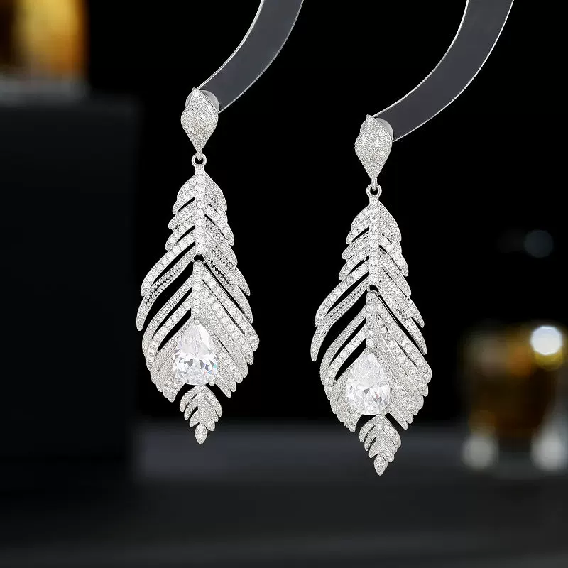 Серебряная игла, изящные серьги, цирконий, длинное вставка камня, образец серебро 925, элитный, оптом