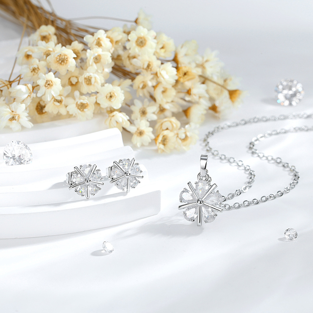 Joyas de moda transfronterizas para damas colgante de flores pernos de zircón de cobre 14K oro o joyas
