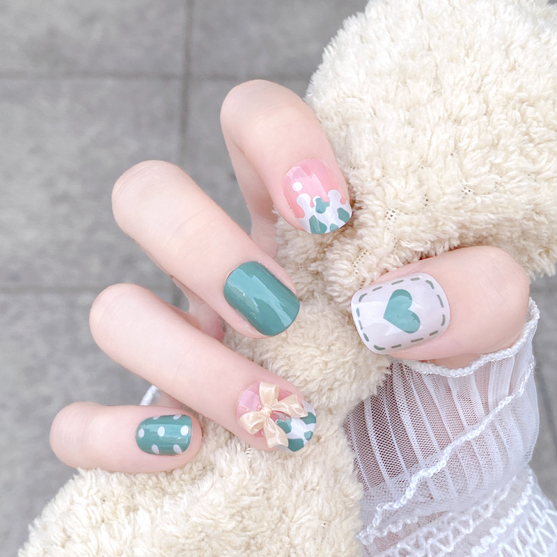 Leche de punto de onda, cuidado de arco de uñas, aire dulce y fresco para usar un parche de uñas, 24 piezas de parche de uñas falsas image 1