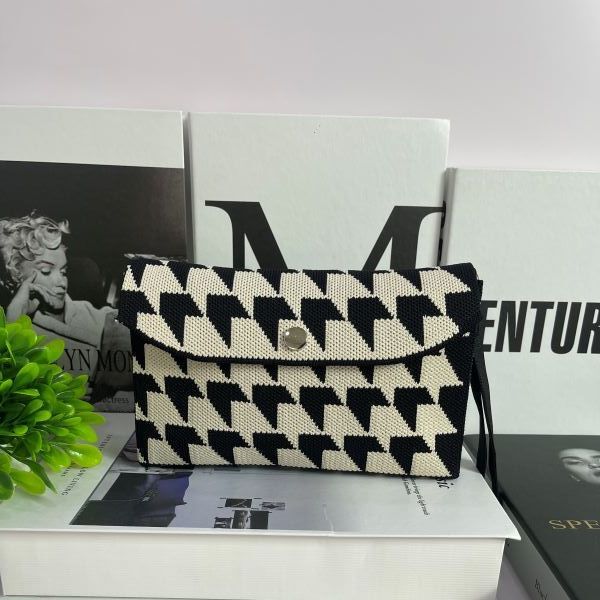 2024 Summer New Color Matching Knitted Bag All-match Clutch Bag Wallet Mobile Phone Bag Fashionable Clutch Bag Korean Women's Bag