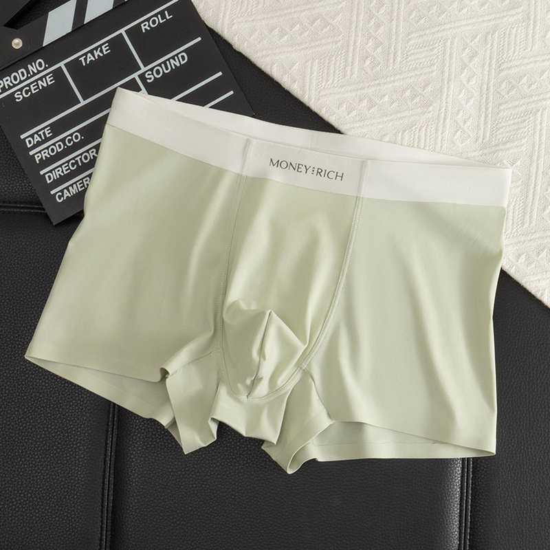 Verano delgado y frío calzoncillos de seda de hielo para hombres, pantalones antibacterianos, entrepierna transpirable sin marcas, pantalones cortos grandes para hombres.