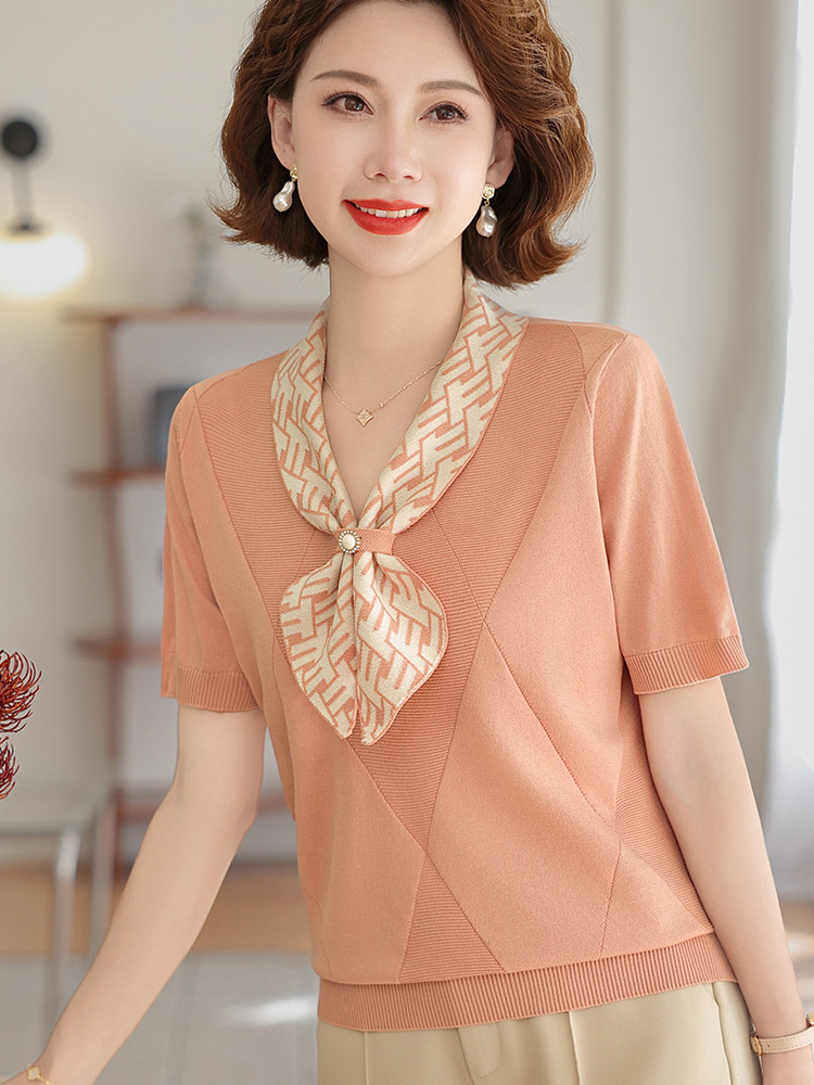 2026年新作ママ向け夏服、アイスシルク半袖Tシャツ、おしゃれな中高年女性向け夏用薄手ニットトップスセット