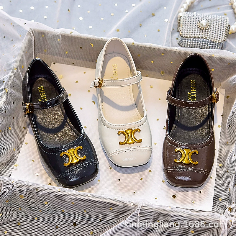 Весенне-осенние туфли для девочек 2025 года, европейский и американский стиль, на высоком каблуке, французский корейский ретро-стиль, маленькие кожаные туфли принцессы