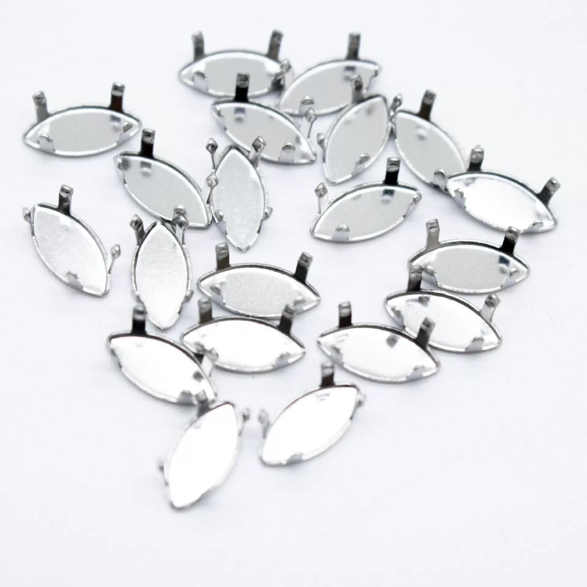 四角爪钻空托马眼四爪空托 马眼锆石空爪吊坠爪托diy饰品挂件材料