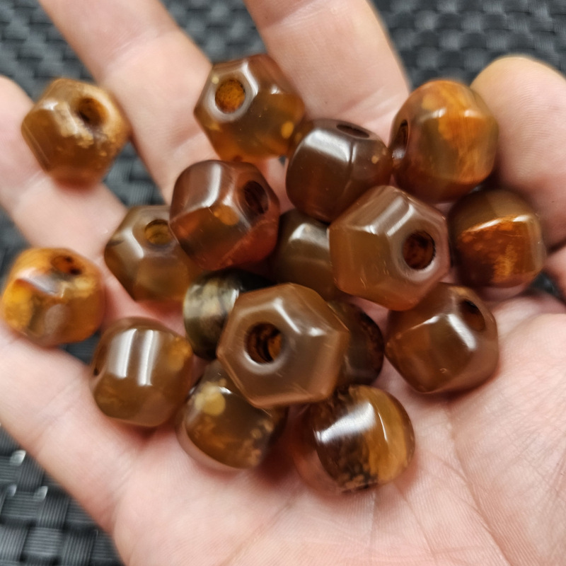 Antique-style agate large-hole hexagonal jade beads, abacus beads, jade loose beads, red agate polygonal barrel beads, spacer beads, jewelry accessories