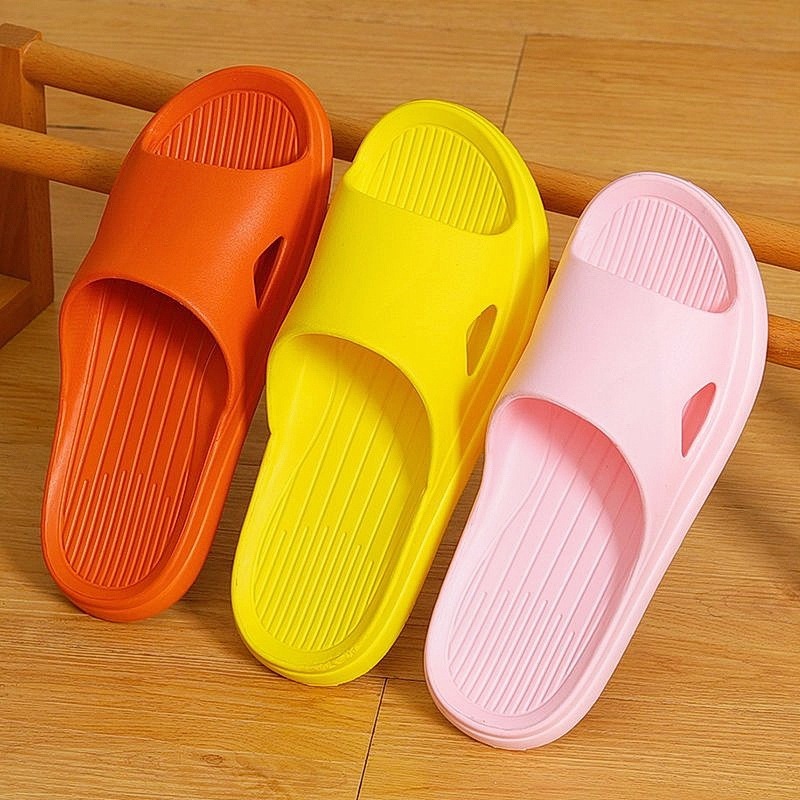 Women's Durable Outdoor Slippers New Trendy Home Slippers for Men Summer High-End 2024 Sandals Non-Slip Popular Slide Sandals Women's Durable Outdoor Slippers New Trendy Home Slippers for Men Summer High-End 2024 Sandals Non-Slip Popular Slide Sandals