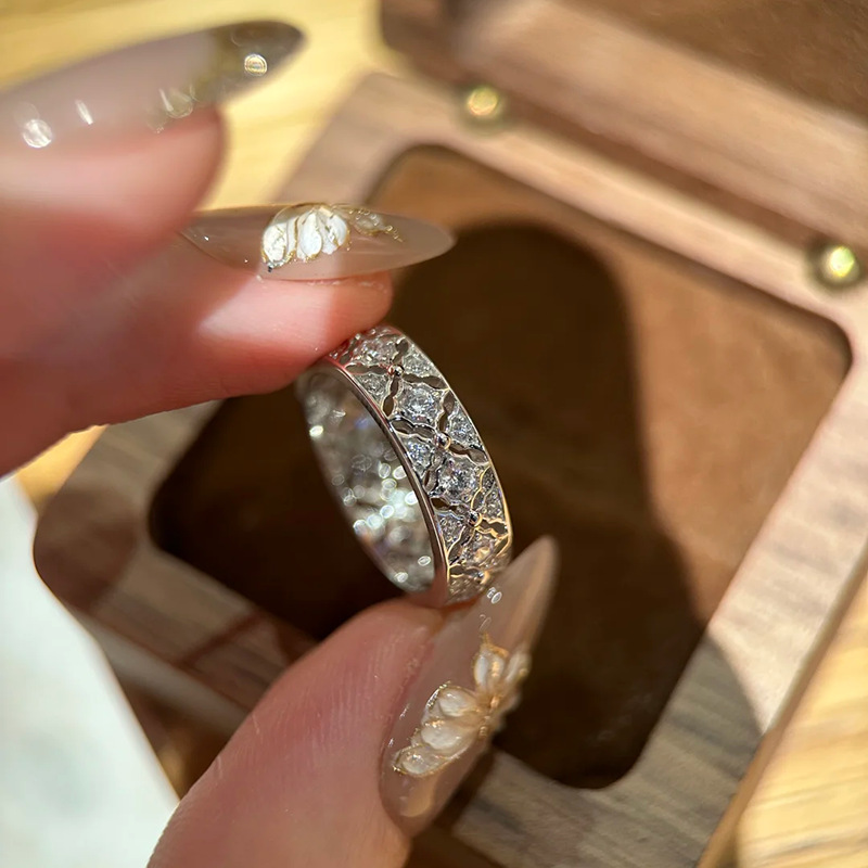 Exquisite Medieval Lace Index Finger Ring 18k Gold Plated Luxury_voghion.com