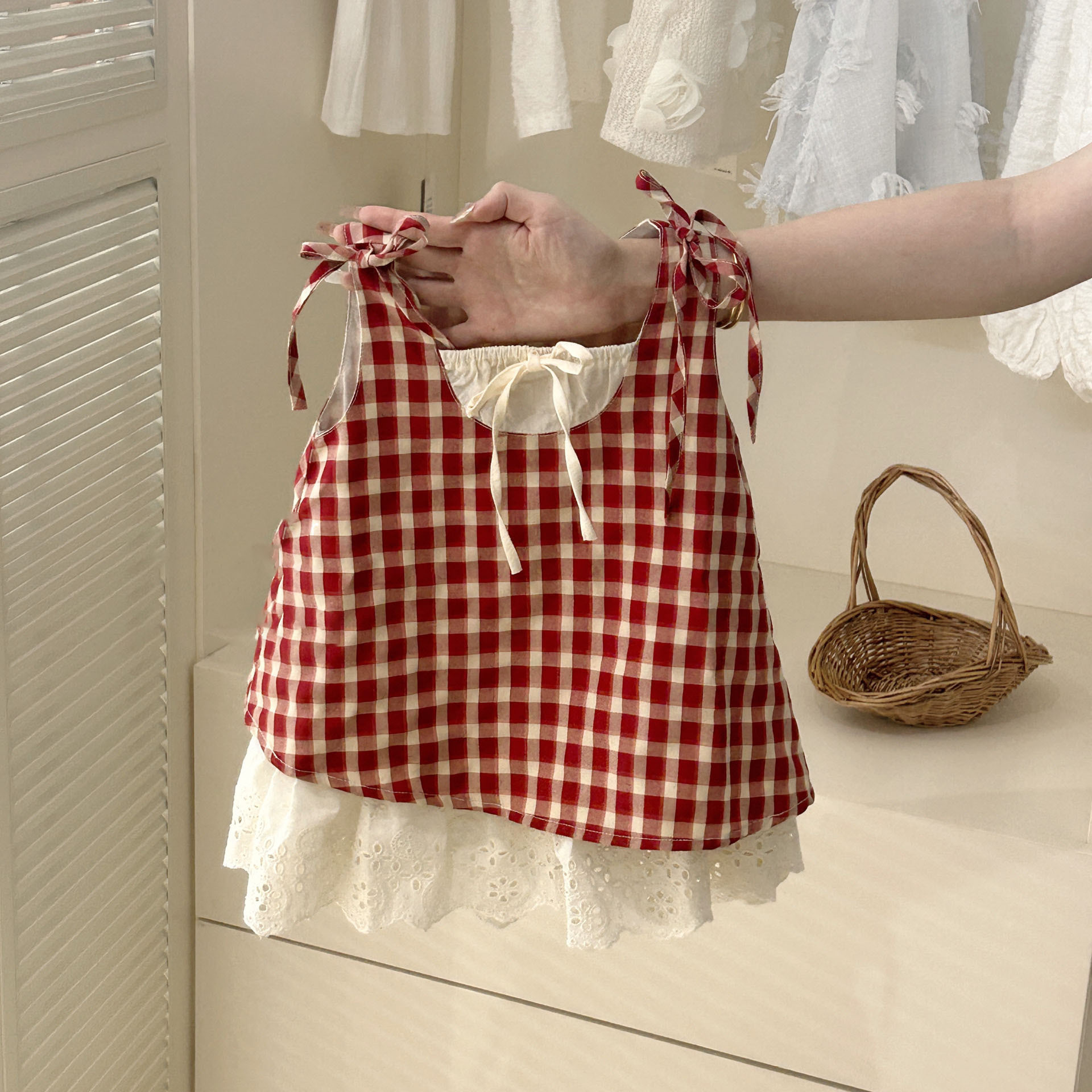 Falda de tirantes florales para siete niñas con limón salado 2025 verano nuevo estilo vestido de costura para niños falda dulce para bebés