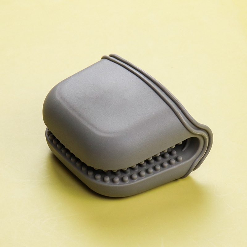 The new thickened hot hand holding the anti -slip particles…