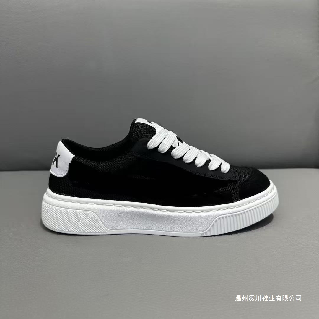 男鞋2025春季新款高级感轻便休闲小白鞋韩版百搭透气青年厚底板鞋