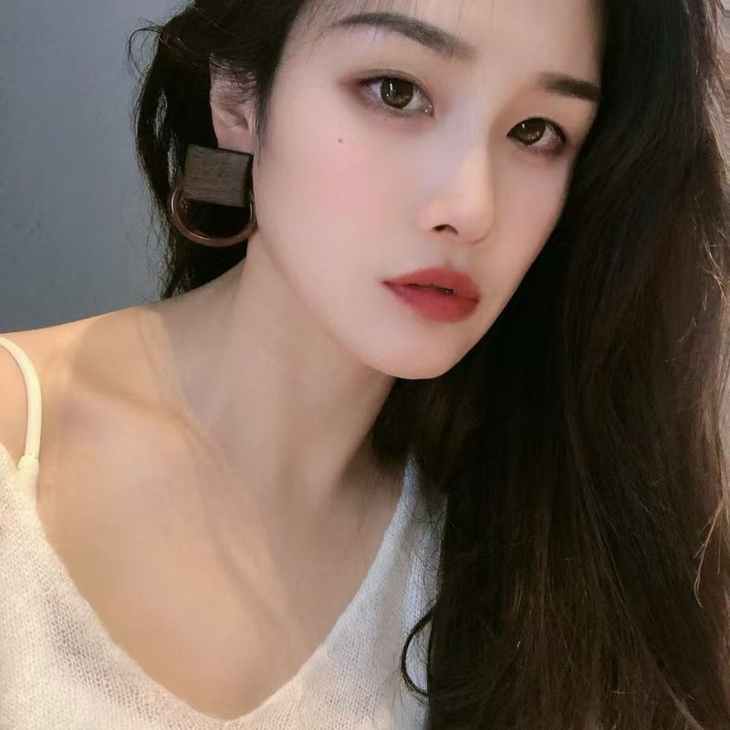 秋冬新款琥珀色圆环拼接原木夸张大耳环设计感个性INS风潮流耳饰|undefined