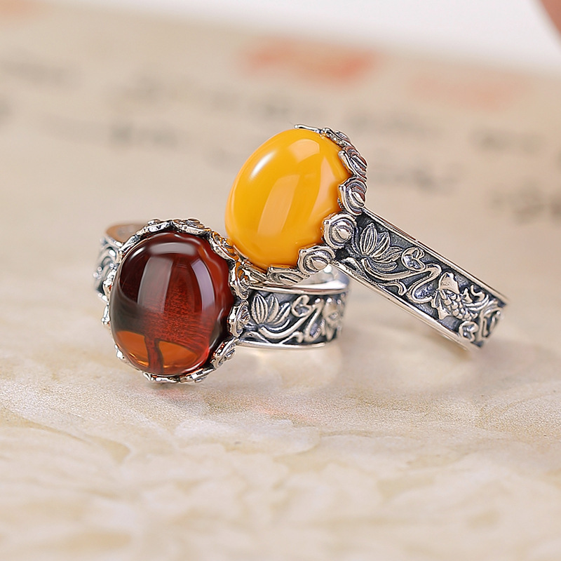 Nhẫn bạc S925 đính cabochon hổ phách máu hình cá chép sen phong cách vintage dân tộc — Mô hình sáp ong