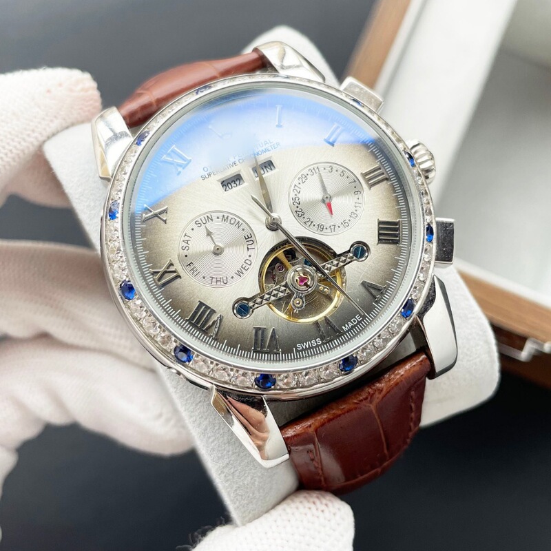 Amazon's Best-Selling Men's Fully Automatic Mechanical Watch, Swiss Master Craftsman's Gradient Dial, Hollow Leather Strap, Waterproof High-End Men's Watch