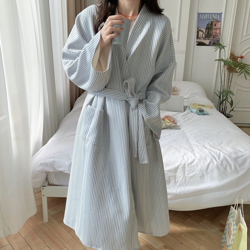 Korean Ins Style Winter Women's Thickened Simple Striped Hooded Warm Bathrobe Pajamas in Stock Korean Ins Style Winter Women's Thickened Simple Striped Hooded Warm Bathrobe Pajamas in Stock