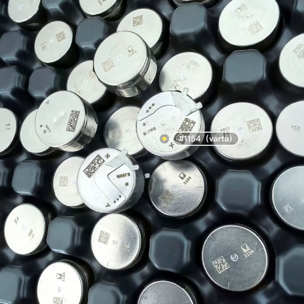 airpods pro加镍片电池用的1154瓦尔塔电芯