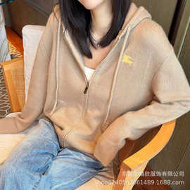 2025秋冬新款B家拉链连帽羊毛开衫战马图案百搭减龄保暖针织上衣