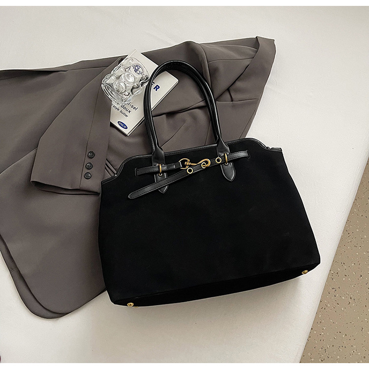 Bolsa de viaje de peluche esmerilada 2025 nuevo retro transfronterizo de gran capacidad de viaje de hombro bolsa