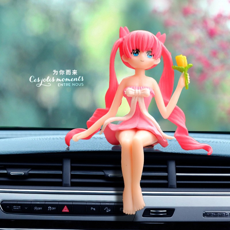 Adornos de coche de celebridades de Internet Adornos de decoración interior creativa de niña hermosa Adornos de decoración del hogar del corazón de niña linda