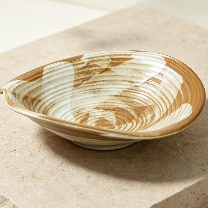 Guishan Shanlan 9inch Irregular Shaped Shallow Bowl Ceramic Tableware Set In-Store Promotion Gift Ceramic Bowl High Aesthetic Value Guishan Shanlan 9inch Irregular Shaped Shallow Bowl Ceramic Tableware Set In-Store Promotion Gift Ceramic Bowl High Aesthetic Value