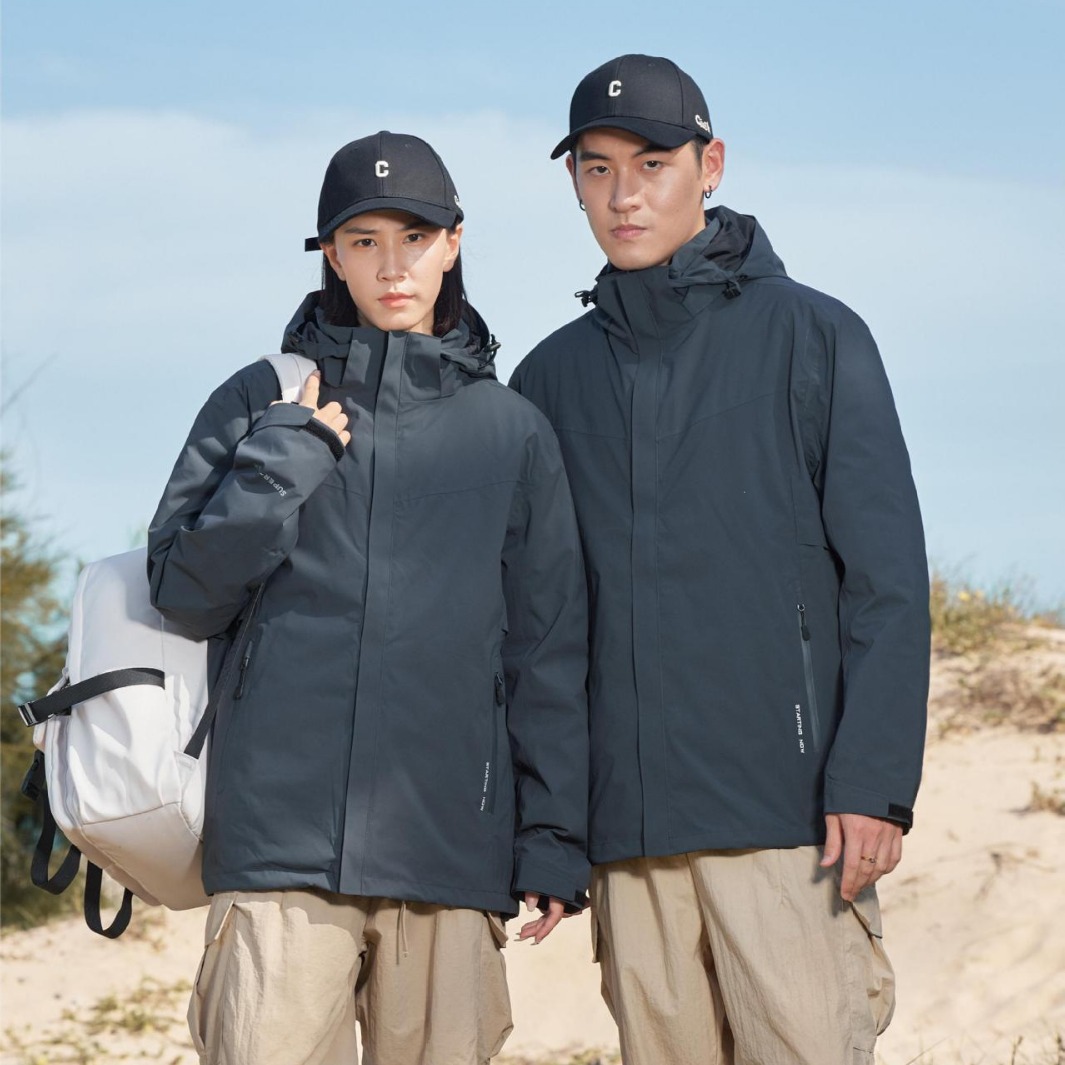 New Men's and Women's Three-In-One Jackets, Essential Group Clothing for Outdoor Travel, Available for Orders