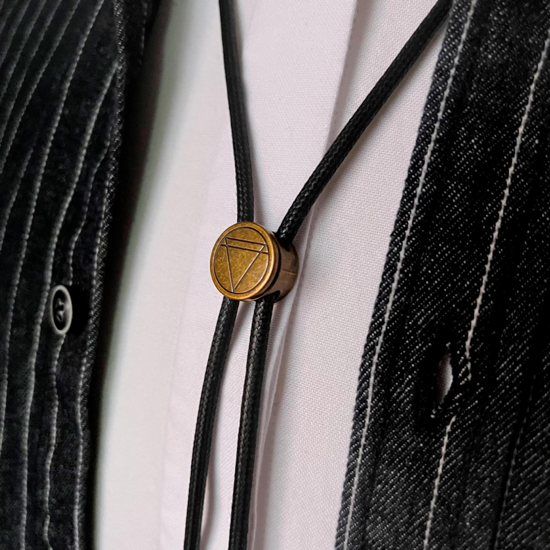 Bolo Tie Men's Retro Green Adjustable Necklace Simple Style_voghion.com