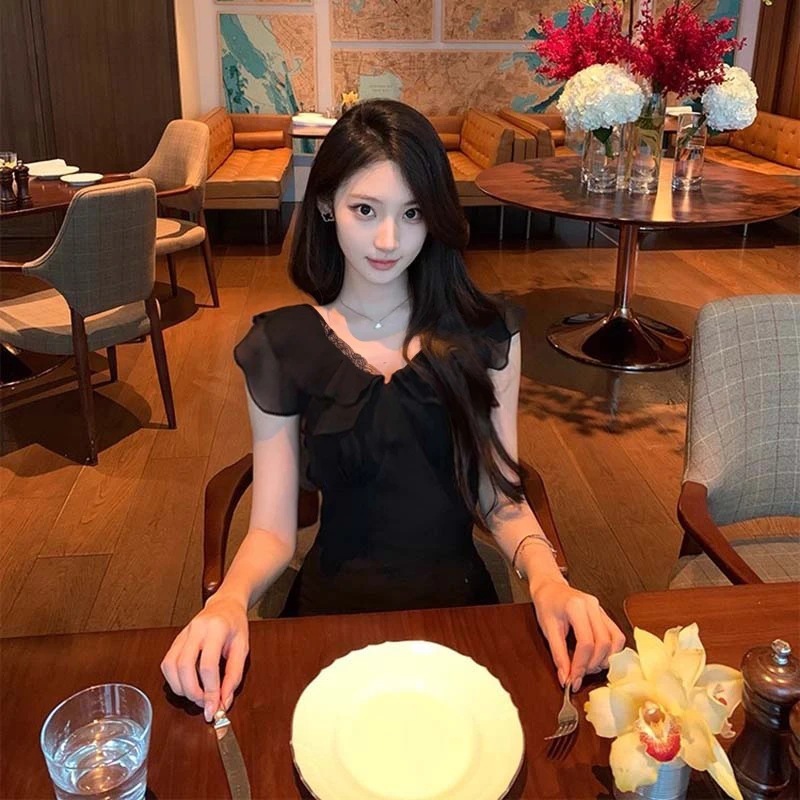 简约出片黑色v领连衣裙女夏季高级感气质蕾丝收腰小黑裙长裙笙陇|undefined