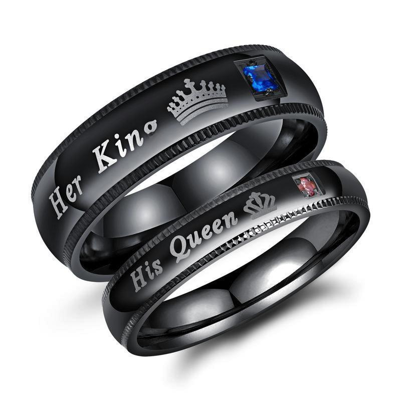 thumbnail image 3 of Anillo de pareja de acero de titanio negro con corona de reina Anillo de pareja, 3 of 6