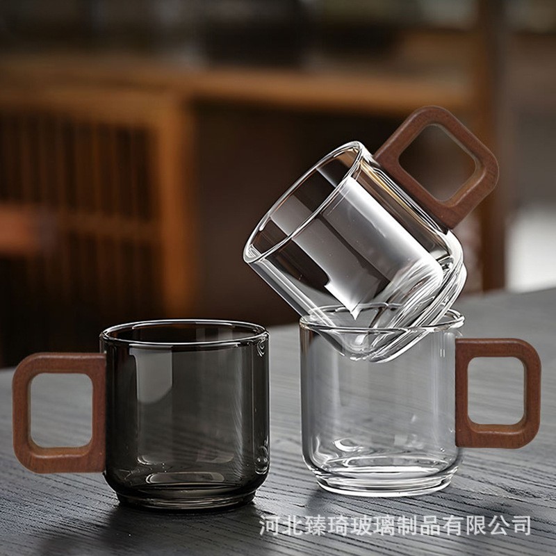 Taza de té de vidrio con asa de madera Taza de té pequeña para el hogar resistente a altas temperaturas Taza de té de hospitalidad de vidrio con alto contenido de borosilicato de hollín transparente personal