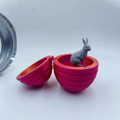 Rabbit Egg Toy, Pasxa yumurtaları