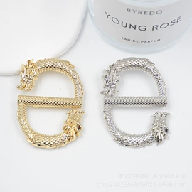 钮扣;胸饰;胸针