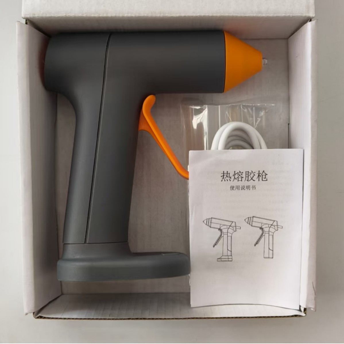 Fabricante al por mayor pegamento rápido 7mm barra de pegamento hecha a mano accesorios de joyería 20W inalámbrico litio pistola de fusión en caliente