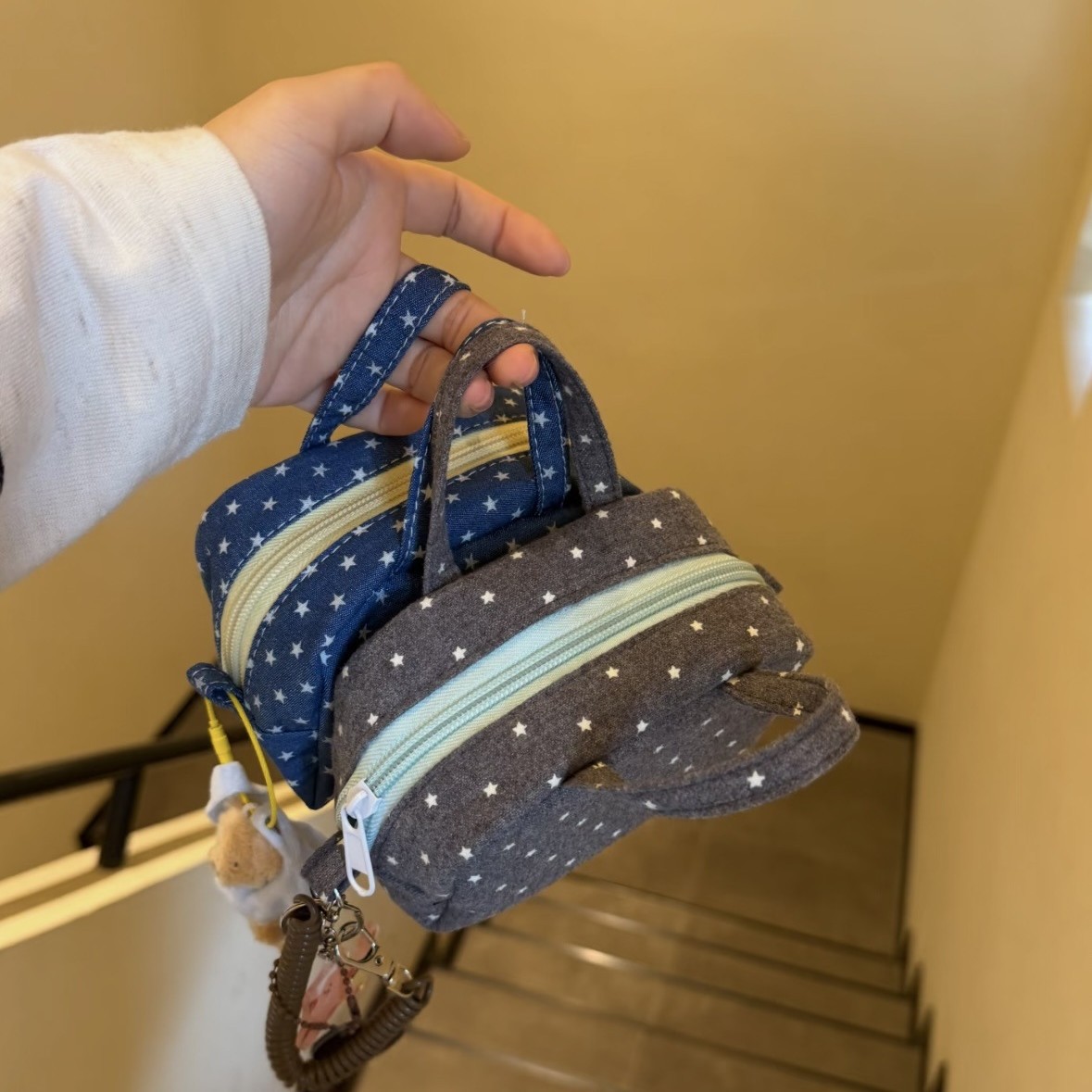 인스타 감성의 심플하고 신선한 별무늬 휴대용 화장품 가방, 여행용 세면도구 가방, 귀여운 학생 동전 지갑, 수납 가방