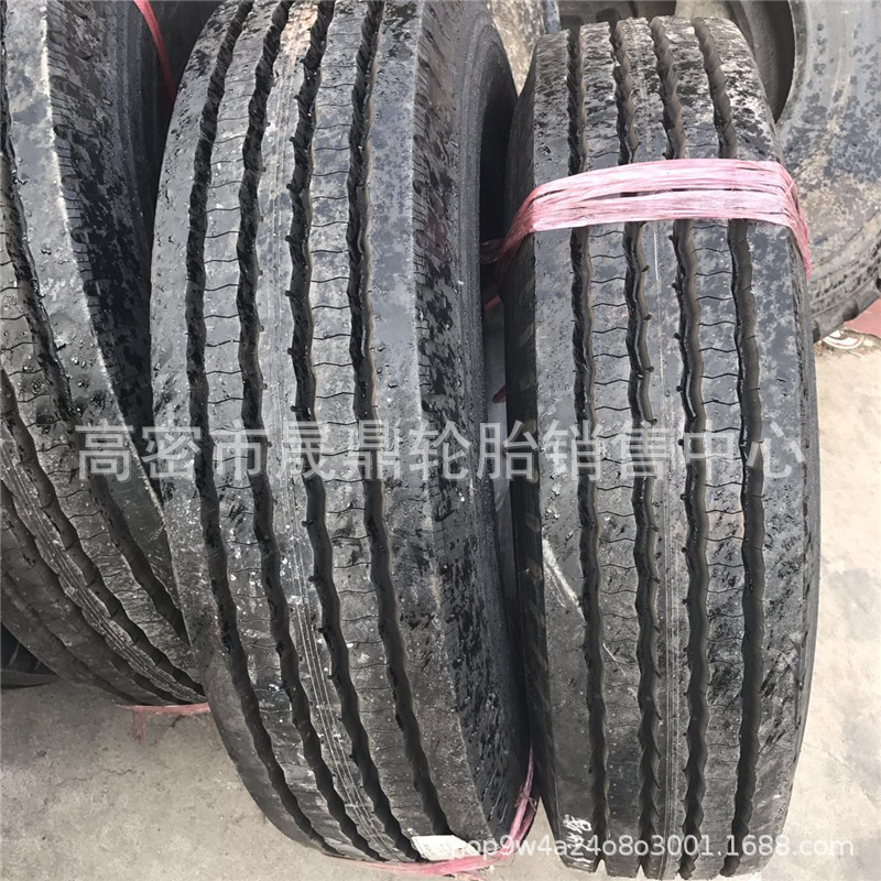 销售客车轮胎低平板拖车10.00R15轮胎1000R15水曲花纹外胎