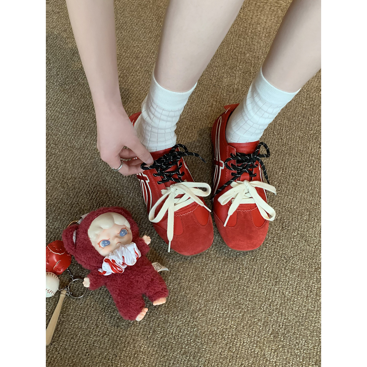 Versión de cuero de vaca ~ Grape Madre con el mismo color de moda doble cordón de zapatos de entrenamiento casuales de cabeza cuadrada zapatos deportivos casuales de mujer