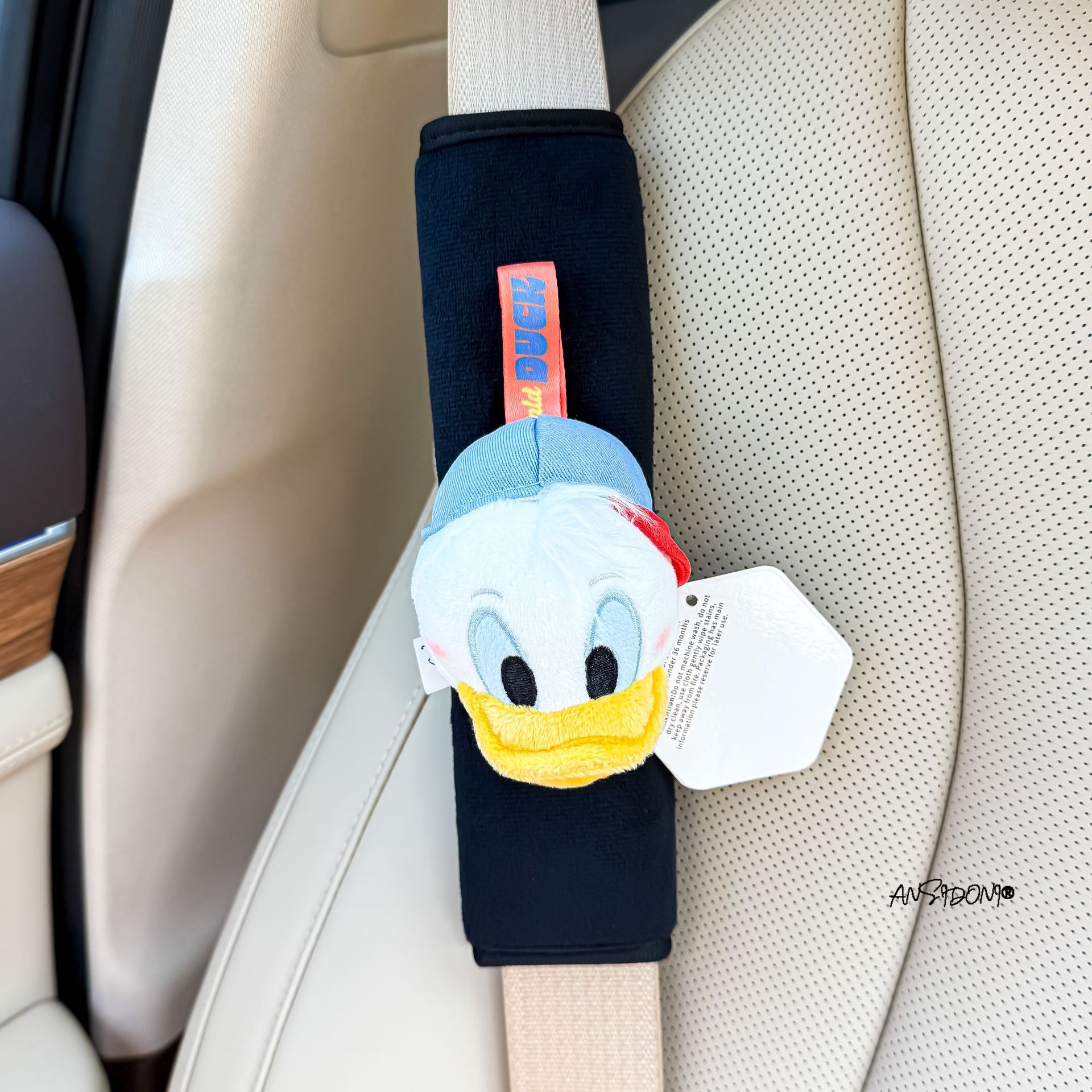 Car Seat Belt Shoulder Pads Creative Car-Mounted Cute Mickey and Minnie Gear Handle Cover Decorative Safety Belt Protective Cover for Women