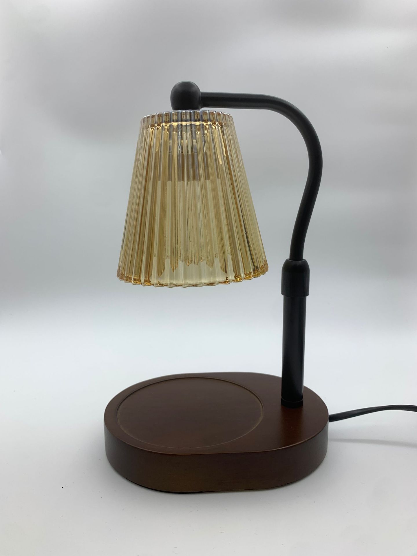 Lámpara de aromaterapia lámpara de cera de fusión sincronización cálida lámpara de vela de fusión nórdica elevación y expansión de fragancia Internet celebridad retro dormitorio decorativo lámpara de noche